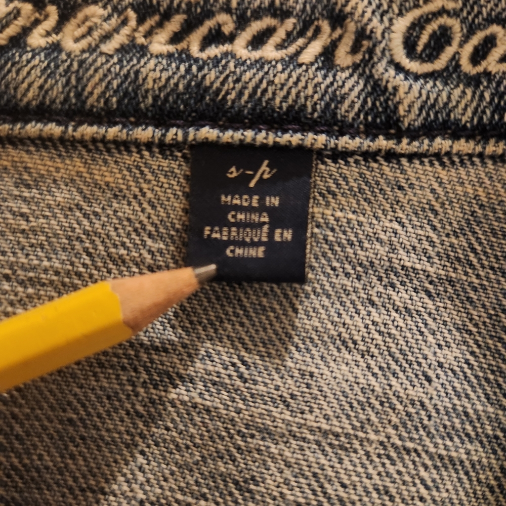 Y2K American Eagle Jeans / Denim Button Down Vest Size Sm. Good Used Conditions - Picture 2 of 10